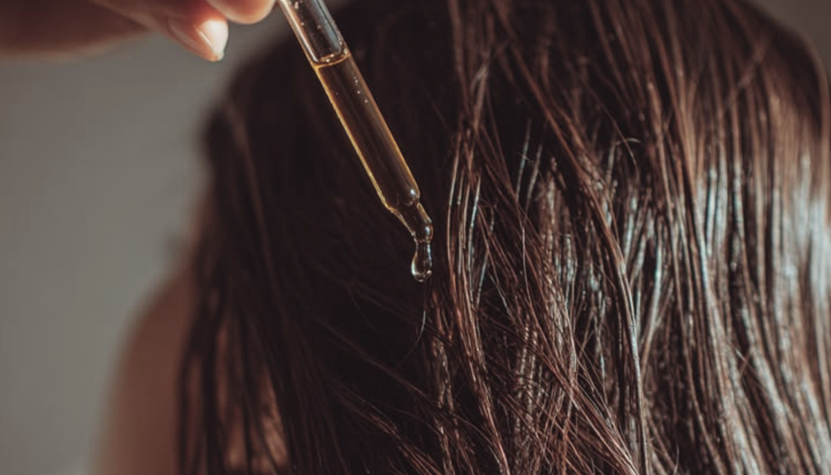 Rosemary Hair Oil: Yielding Strong Edges and Temples for Optimal Growth
